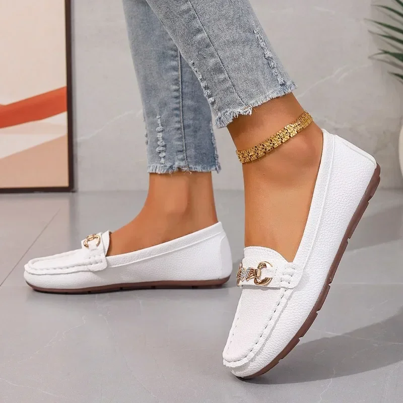 Women\'s Shoes 2024 New Basic Women\'s Flats Fashion Bean Flats Women Metal Decoration Round Toe Slip on Soft Bottom Shoes Female