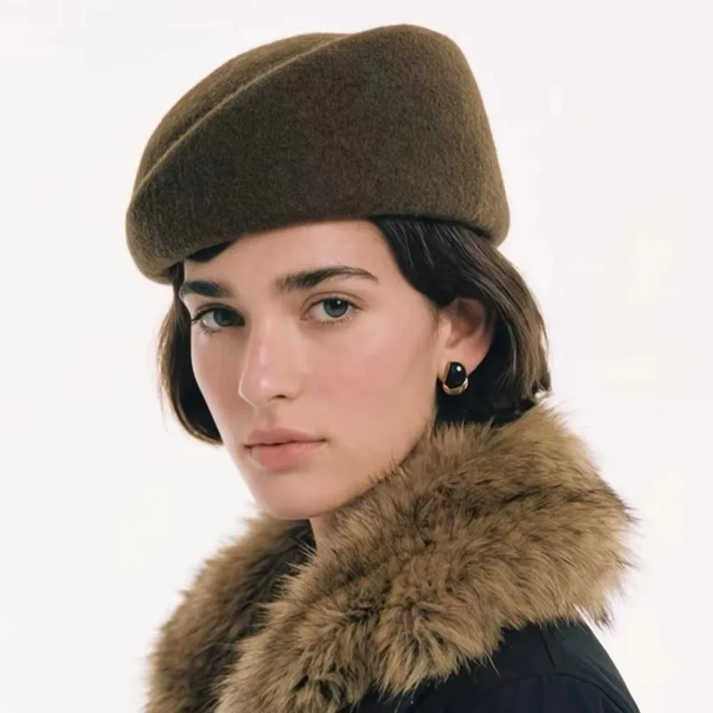 Elegant Wool Blend Pillbox Hat Brimless Hepburn Silhouette Painter Beret Foldable Teardrop Dinner Hat Wedding Occasion