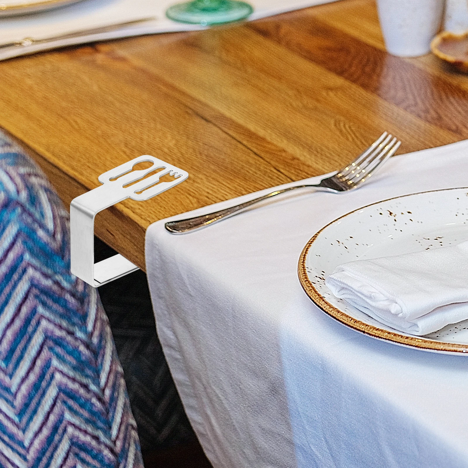 

Stainless Steel Tablecloth Clips Clamps Lightweight Smooth Picnic Indoor Outdoor Cover Party Table Cloth Holder