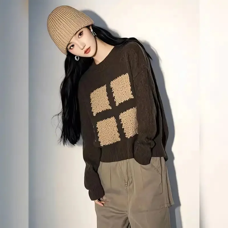 

Autumn and Winter Plaid Contrast Color Women's Round Neck Pullover Fashionable Casual Long-sleeved Loose Top