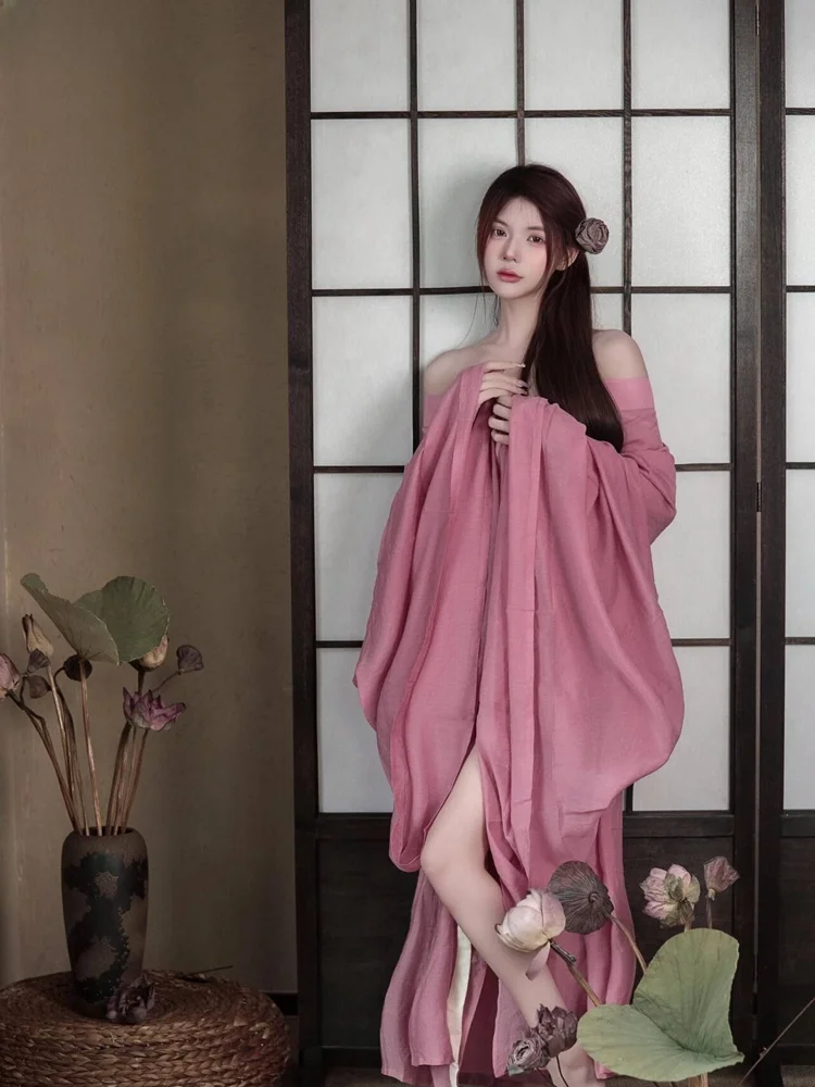 

Новый винтажный костюм для фотосессий в холодных тонах: халат эпохи Воюющих царств, создающий атмосферу студии, нежный стиль для фотосъемки