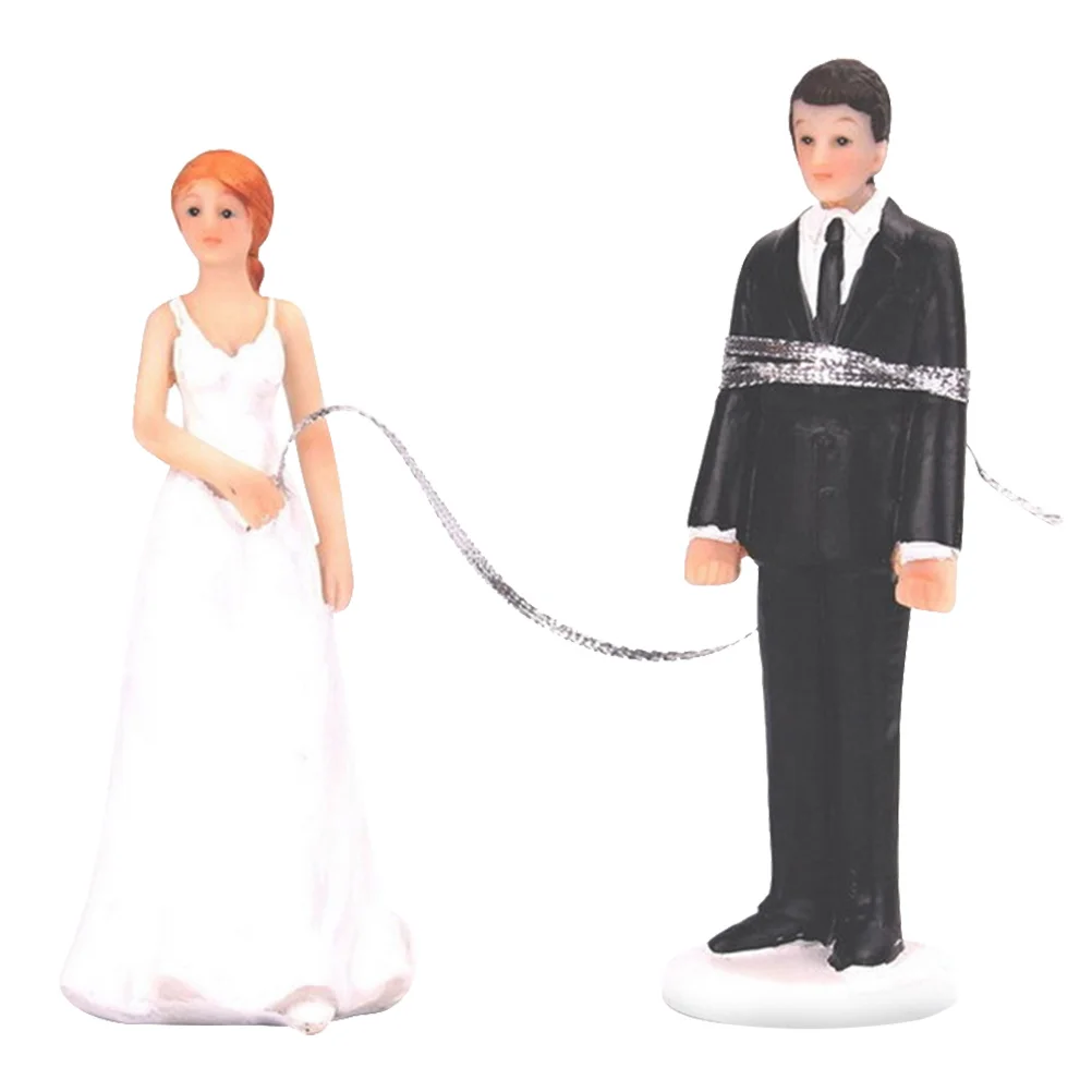 

Wedding Cake Topper Bride and Groom Resin Made Decorative Couple Figure for Party Holiday Celebration Romantic Room Decoration