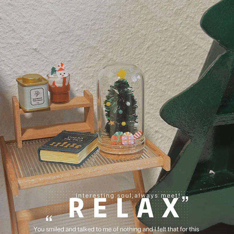 1:12 Ob11 Miniaturowa Choinka Zabawka Model Akcesoria do Domku dla Lalek Dekoracja Świąteczna Mikro-scena Rekwizyty Fotograficzne Zabawki