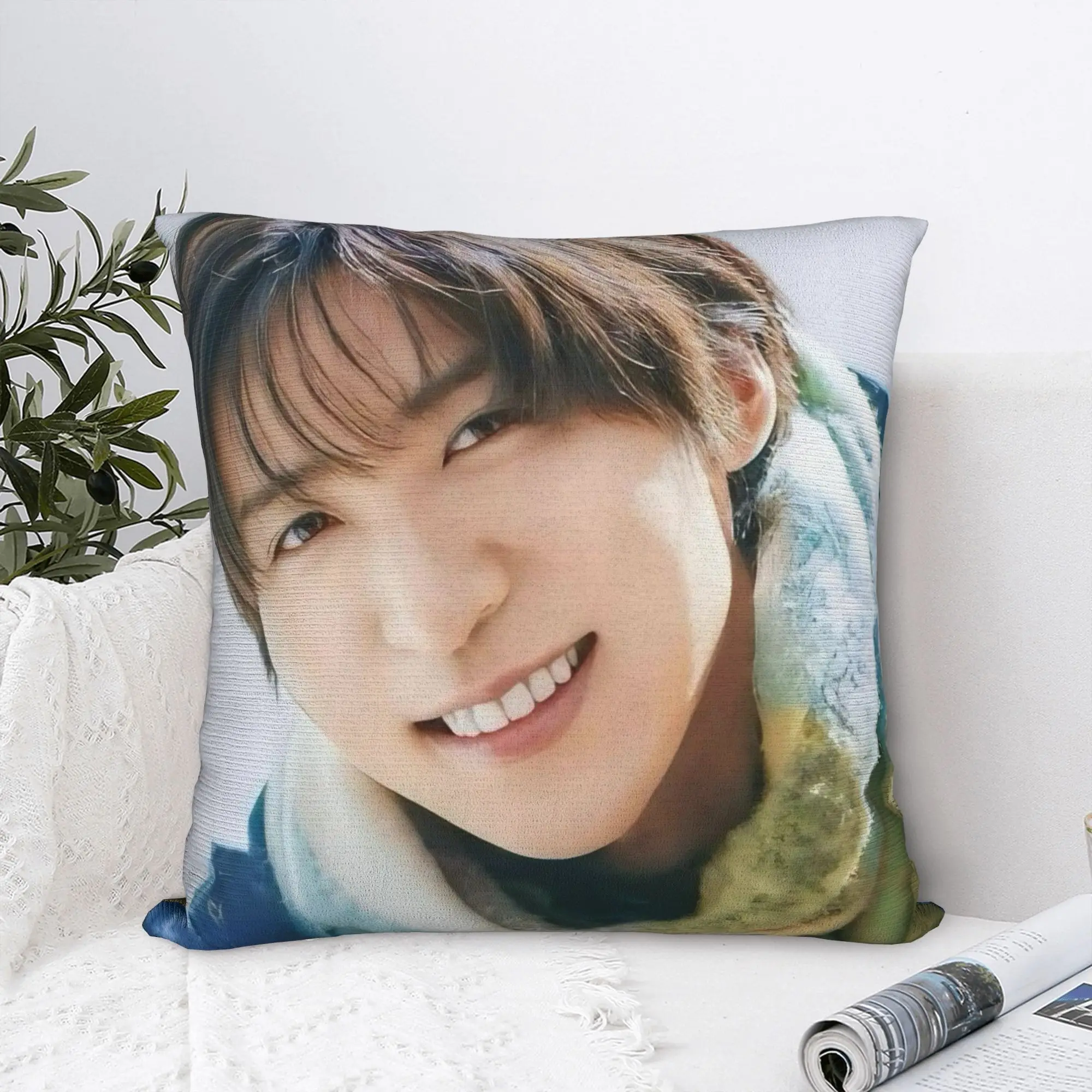 Ren Meguro Japan Singer Square Pillowcases Polyester Bed Car  Cushion Case Cool Home Decoration Pillow Cover 40*40
