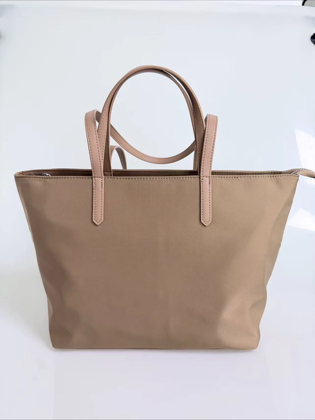 

2025г Женская сумка ZV Wing большой вместимости, модная сумка через плечо, модный аксессуар для покупок, женская сумка