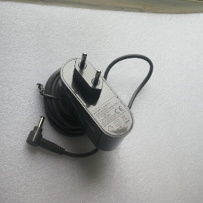 Cargador de aspiradora adecuado para Dyson V10, adaptador de corriente para aspiradora, enchufe europeo, 30,45 V-1.1A