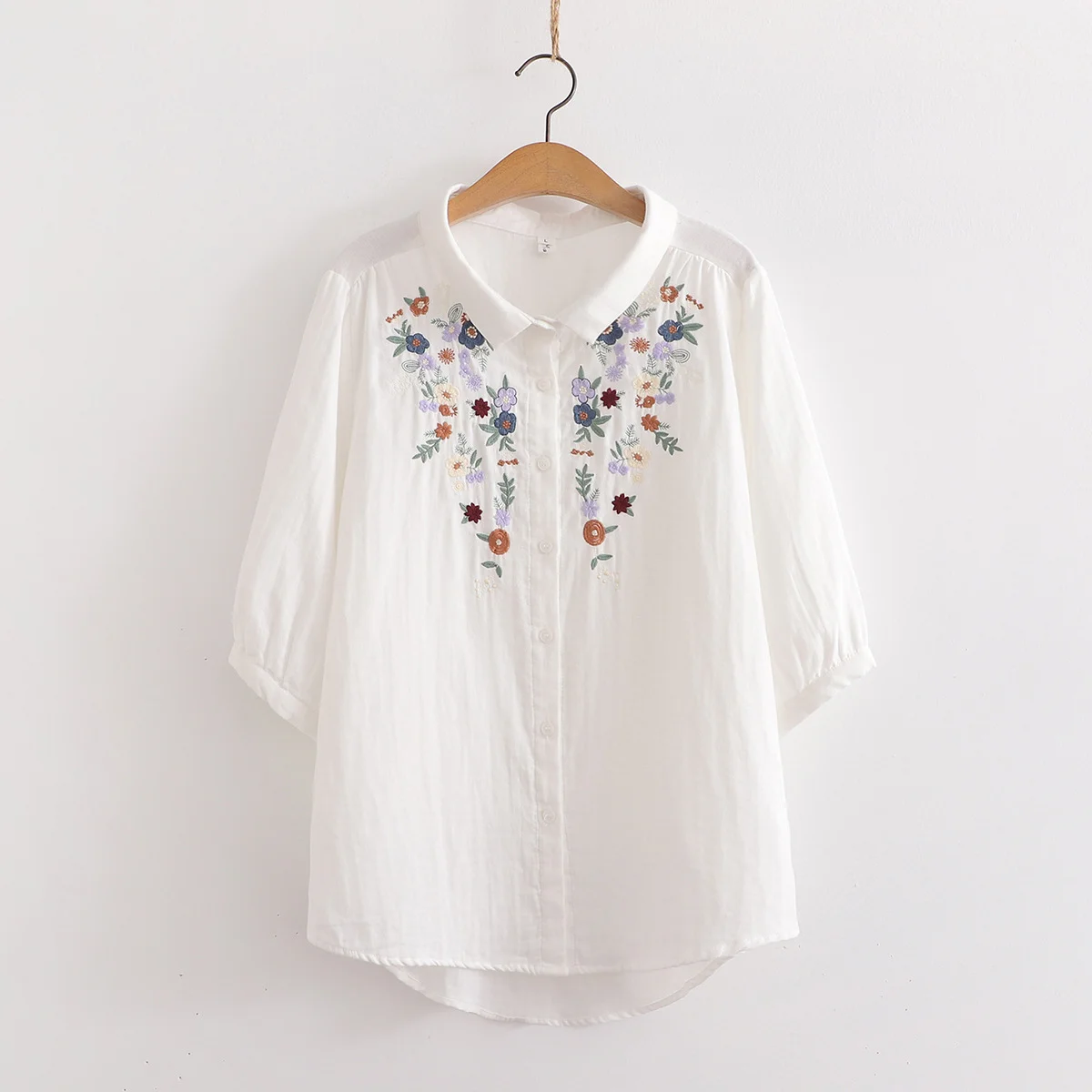 100% Cotton yarn floral embroider shirt and blouses  for women summer Japan style large size tops  middle age women blouse