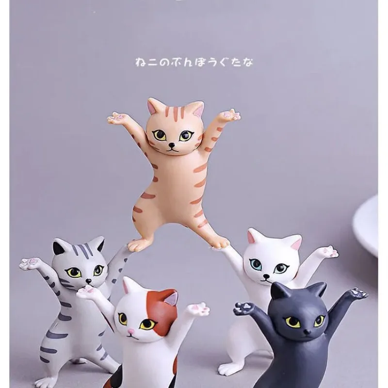 Kawaii Cats Pen Holder Funny Cat Doll Ornaments Plastic Crafts Earphone Support For Room Office Desk Home Decoration Accessories