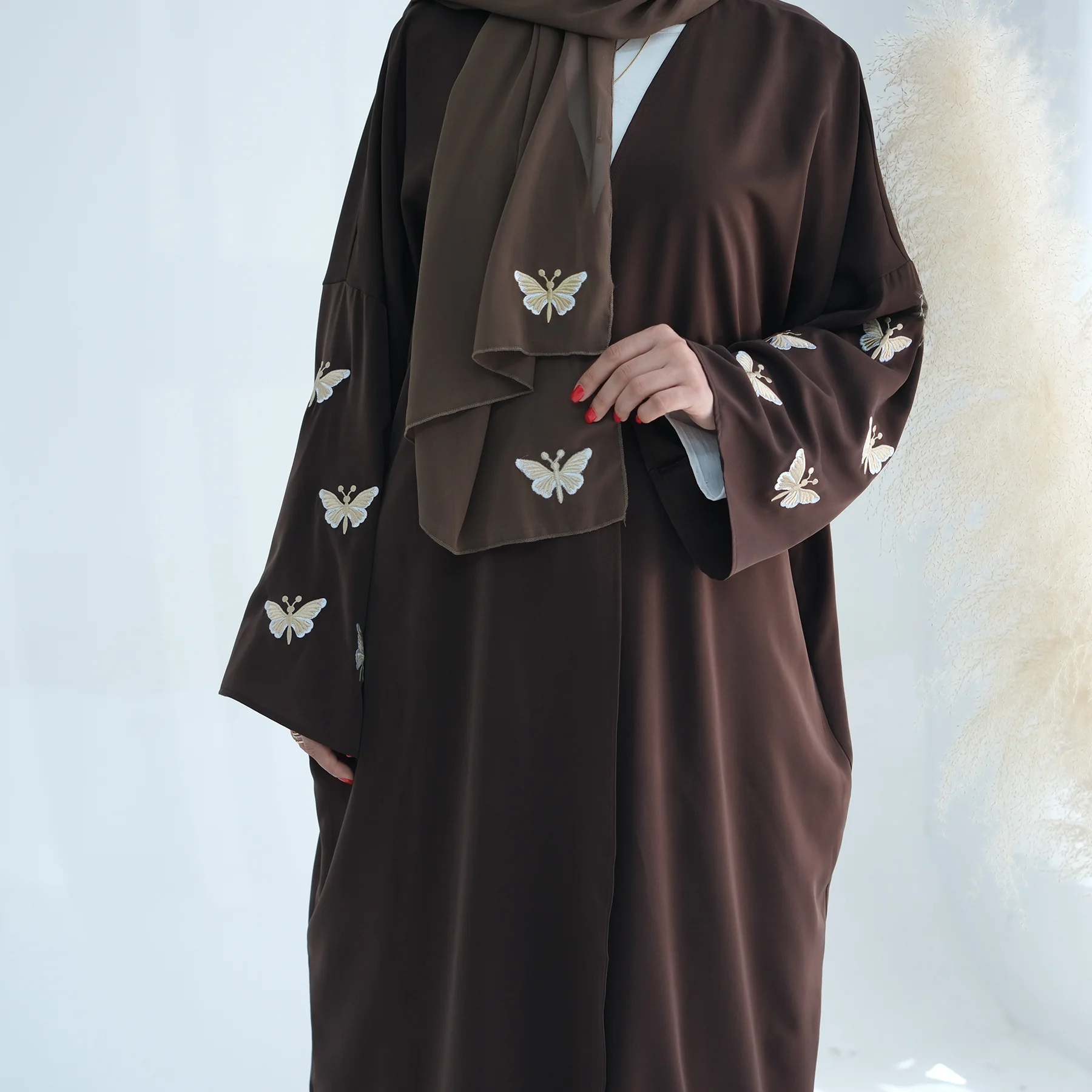 Butterfly Embroidery Slight Batwing Sleeves Open Abaya for Muslim Women, Evening Party Dubai Islamic Kimono Outwear, Ramadan