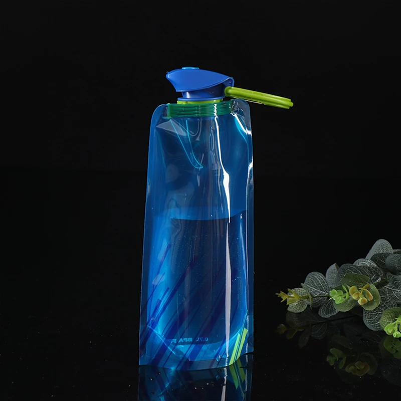 

Foldable Water Bottles Flexible Reusable Travel Bottle Plastic Water Pouch Soft Flask Bag with Carabiner Clip