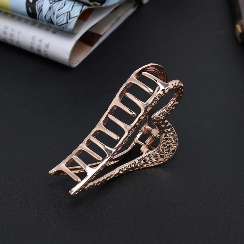 

Stylish Hollow Heart Metal Hair Claw for Women Strong Grip Updo Clip for Daily Wear Birthday Mother Day Gift Hair Clamps