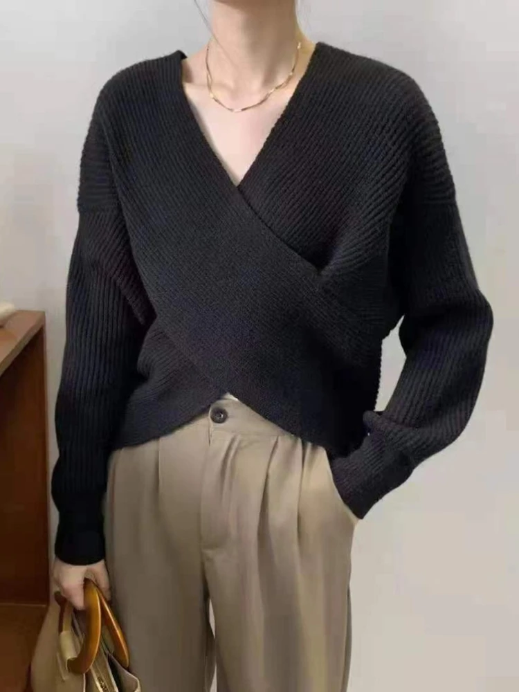 

Korobov French Style solid Batwing Sleeve V Neck All Match Loose knitted pullover