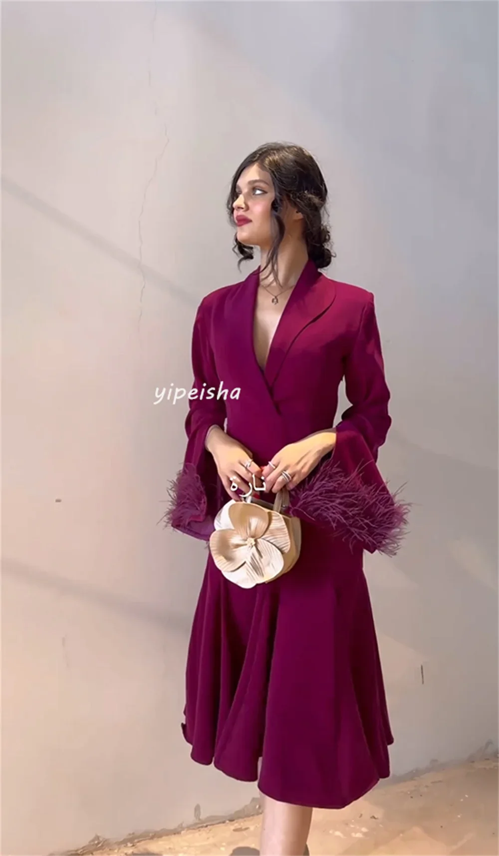 Customized Formal Classic Jersey Feather Pleat A-line V-neck Knee Length Dresses Flouncing Evening Dresses Sizes Available