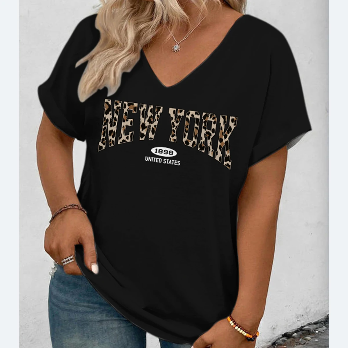 

Large size women's casual, comfortable, elegant letter leopard print print V-neck short sleeved T-shirt top