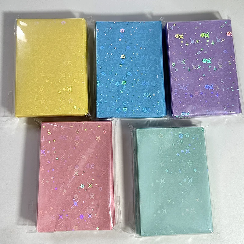 Mangas de cartão coloridas Kpop Idol Photocard, Saco de armazenamento protetor bonito Glitter Star, 6cm x 9cm, 50pcs por pacote