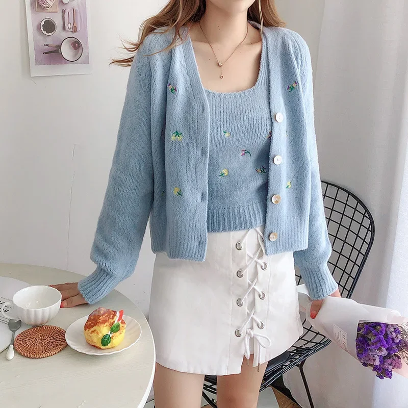 2024 Autumn Urban Casual Korean-Style Women V-neck Cashmere Sweater Slim-Fit Embroidered Flower 2-pieces Sweater Cardigan