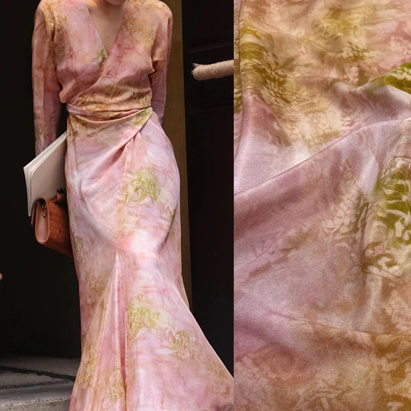 18MM Printed Stretch Soft Pink Silk Crepe de Chine Fabric for DIY and Sewing Silk Fabric for Dress Pants Pajamas R6972