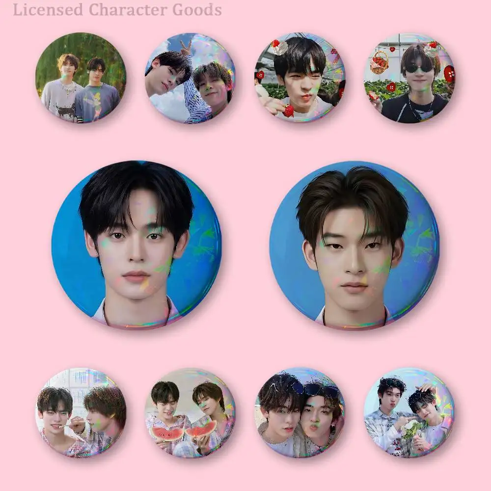 TEETEEPOR TeeTee Por Badges Round Nijigen Otaku Culture IP peripheral products  58mm 44mm 32mm 75mm 25mm Mini