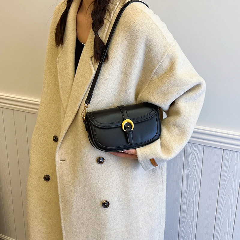

Lightweight And Comfortable Fabric Fine Work Magnetic Buckle Open And Close Shopping Commuter Single Shoulder Straddle Bag