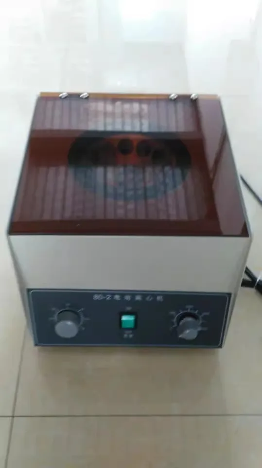 

2026 Электрическая лабораторная центрифуга 220 В 90 Вт Центрифуга Электрическая лаборатория 4000 об/мин Электрическая центрифуга 80-2