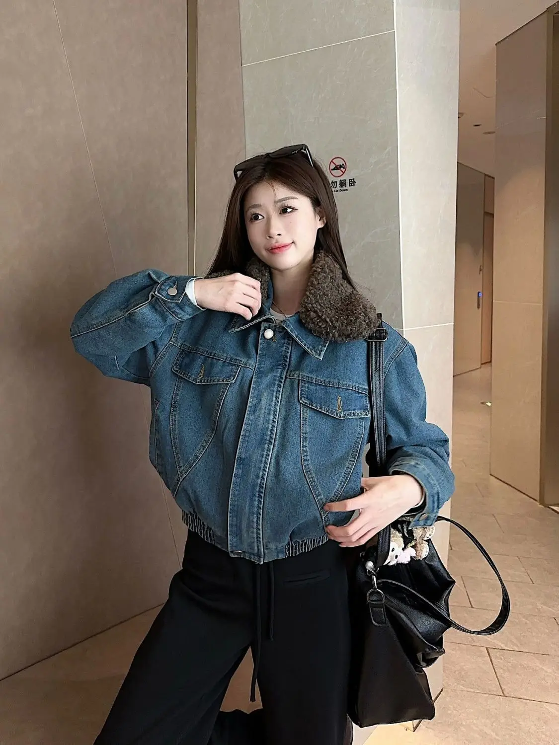

Denim Coat Buttions Fur Plush Womens Autumn Buttoned Raglan Versatile Modern Professional Urban Office Flip-Collar Drawstring OL