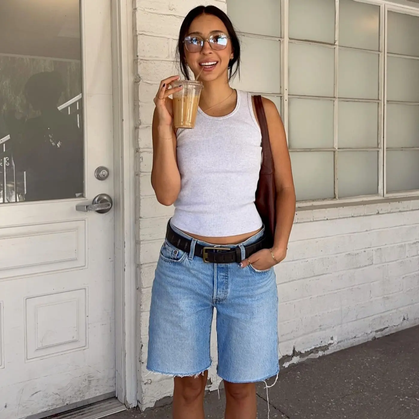 

2026 Summer Loose Rough Edge Wide Legs Elastic Waist High Waist Five Points Straight Denim Shorts Women