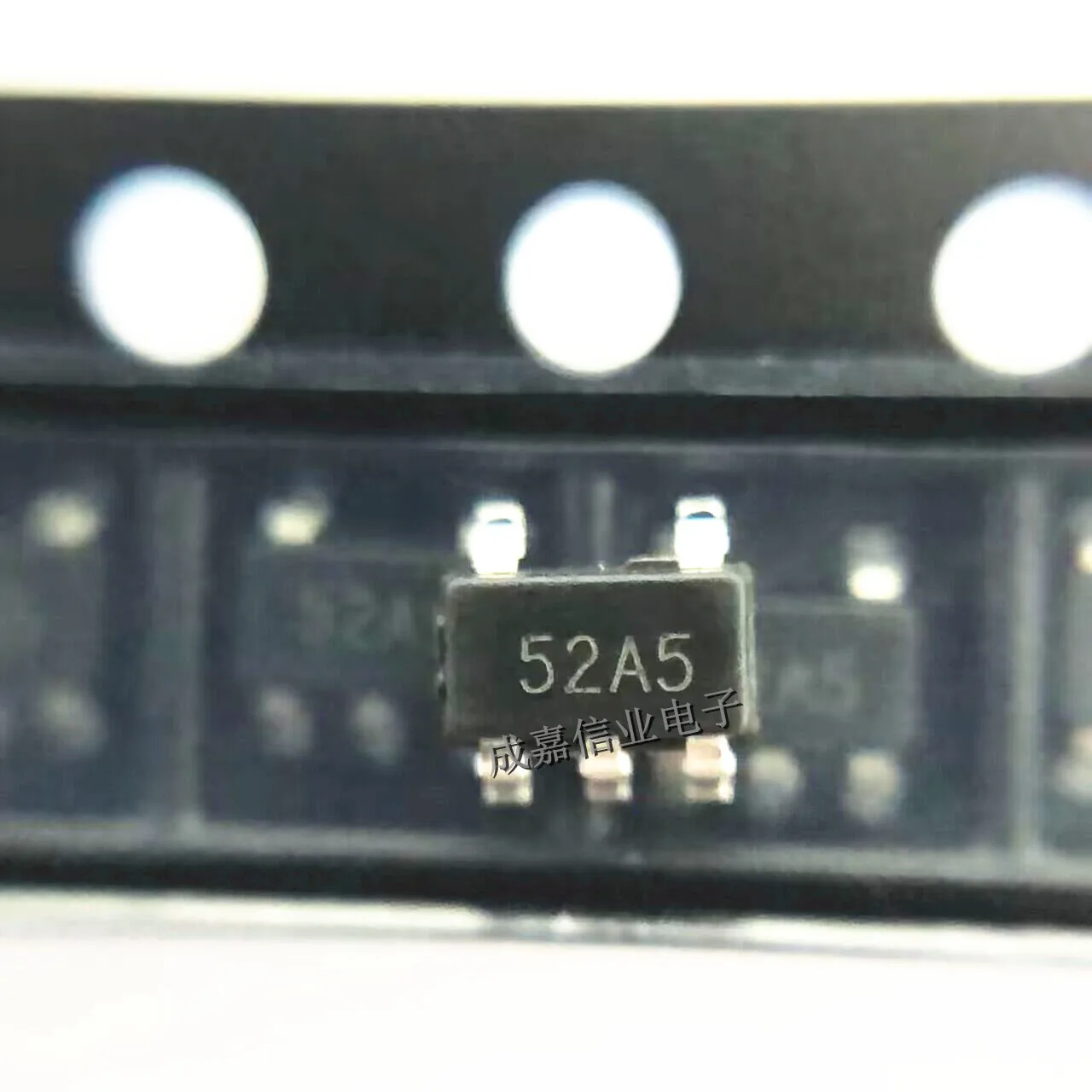 10pcs/Lot APL3552ABI-TRG SOT-23-5 MARKING;52A5 Adjustable Current Limit Power Distribution Switches 2.7V to 5.5V