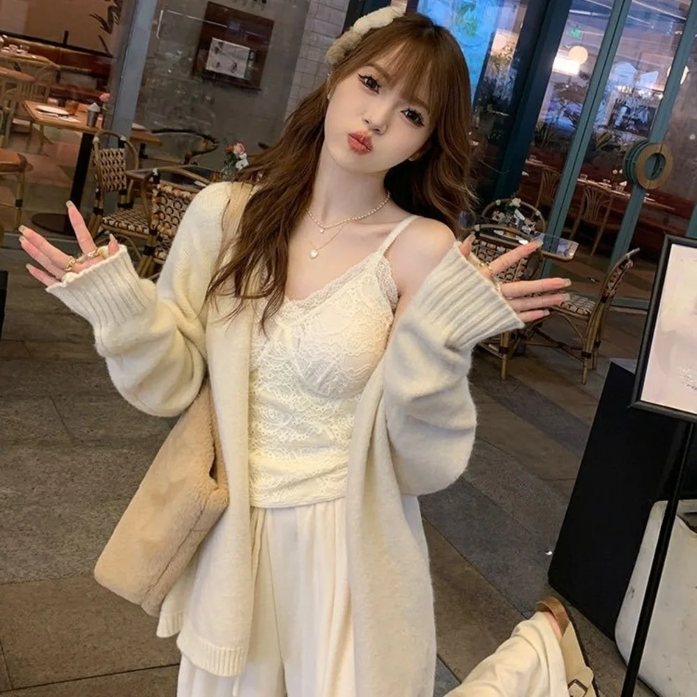 เสื้อครอปตาข่ายลายดอกไม้ แต่งลูกไม้บางเบา เสื้อกล้ามเด็กผู้หญิงบุขนนุ่ม สไตล์สาวเปรี้ยว เสื้อซับในแบบมีฟองน้ำสำหรับผู้หญิง