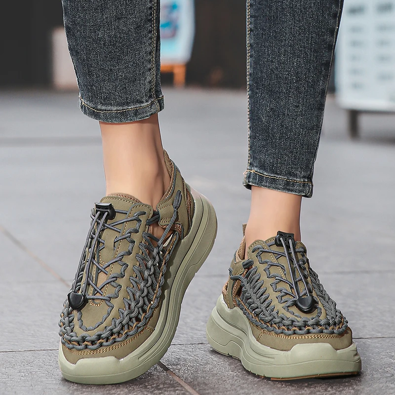 

Men's Summer Fashionable Outdoor Sandals Wading Shoes Men's and Women's Beach Shoes These Sandals Are Perfect for The Beach