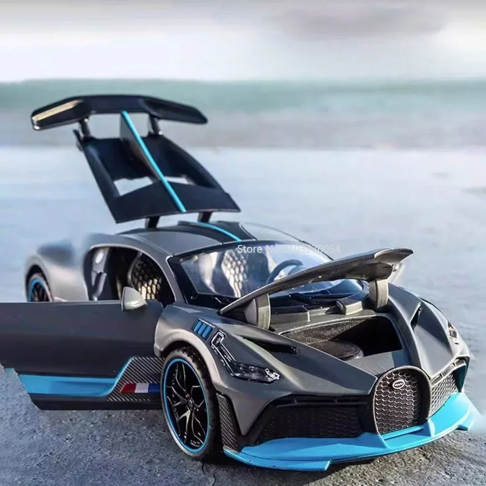 1:32 in lega pressofuso Divo modello di auto sportiva giocattolo con luce sonora a strappo 3 porte Opend simulazione collezione di veicoli regali per ragazzi