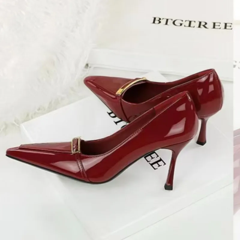 

French High Heels 34-40 Nude Pointed Toe Night Party Etiquette Model Catwalk Slim Heels Single Shoe Elegant and Fashionable2026