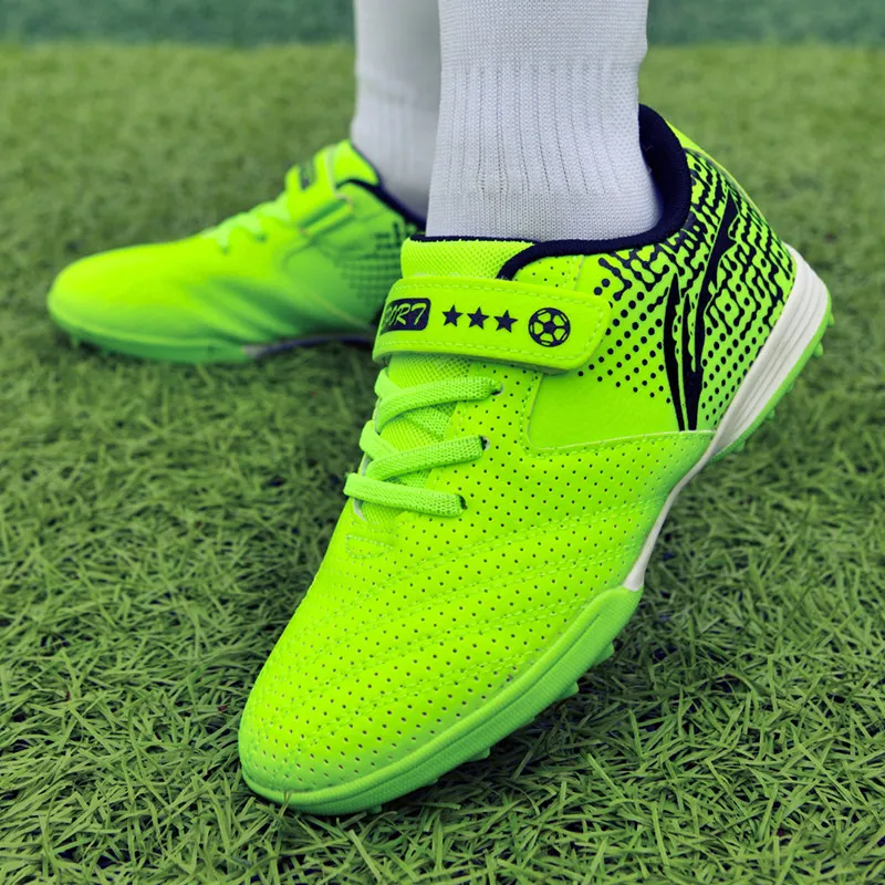 Summer Mesh Leather Turf Spikes Boy Soccer Shoes Cheap Non-slip Training Futsal Shoes Child Breathable Light Kids Football Boots