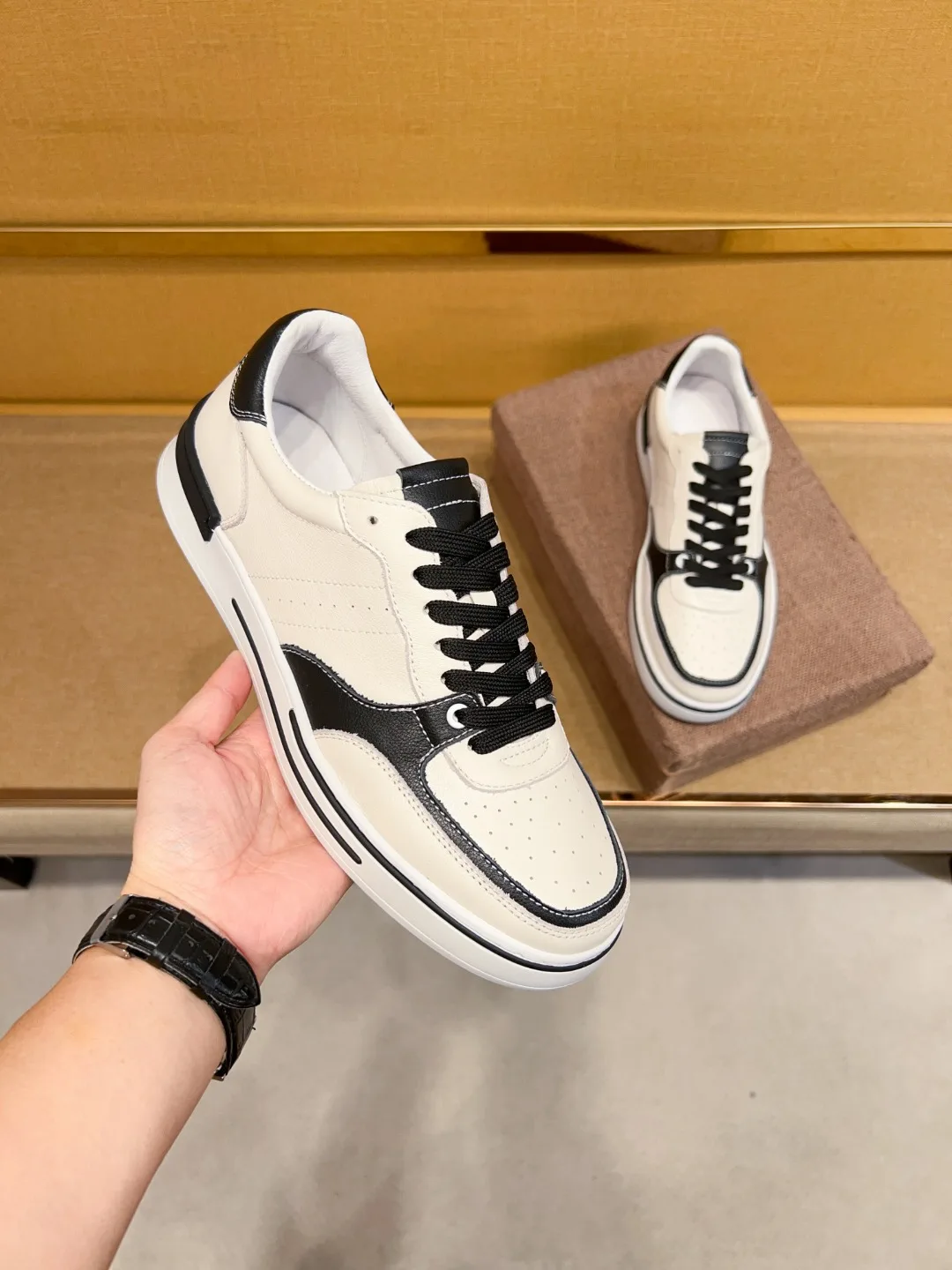 

Мужские кожаные кроссовки премиум-класса для повседневной носки, спорта и активного отдыха, удобные, дышащие.