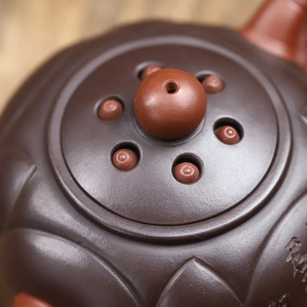 Yixing Teapot Tea Set Hand-Carved By Famous Artisans Made Original Purple Clay And Red Clay Two-Tone Lotus Seed Teapot Direc
