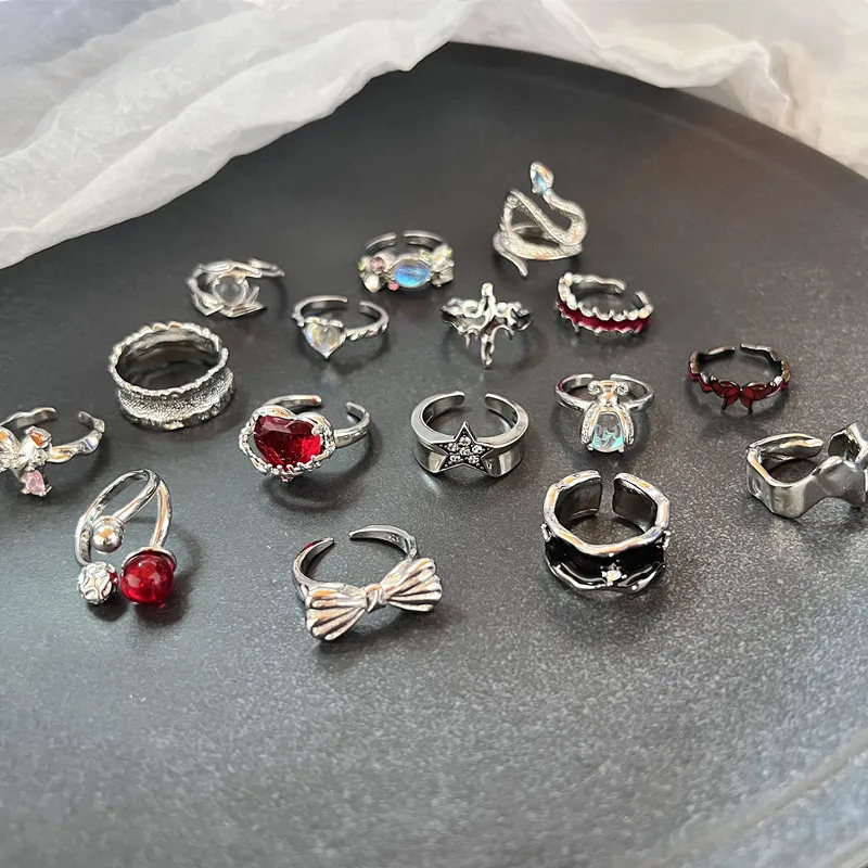 Irregular Red Crystal Glass Heart Aesthetic Rings For Women Y2K Gothic Animal Spider Ring Creative Grunge Jewelry Accessories