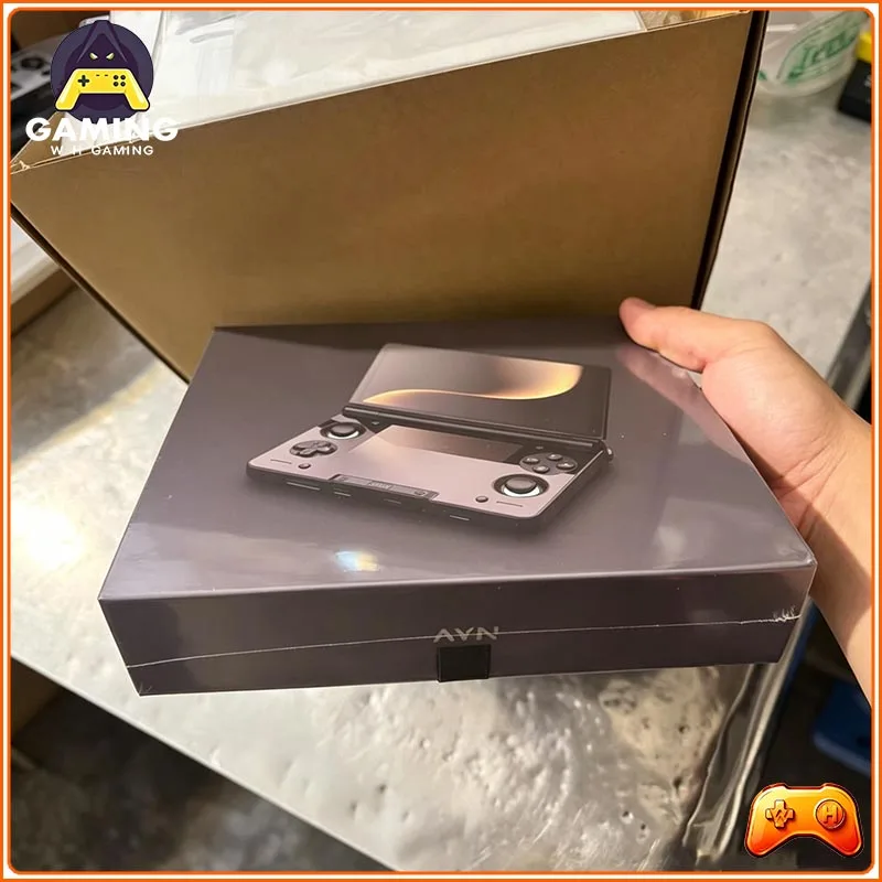 AYN Thor Dual Screen Flip Handheld Game Console 6" OLED 120 HZ 1080*1920 Screen SD 8Gen 2nd Version 16GB+1t Handheld Game Player