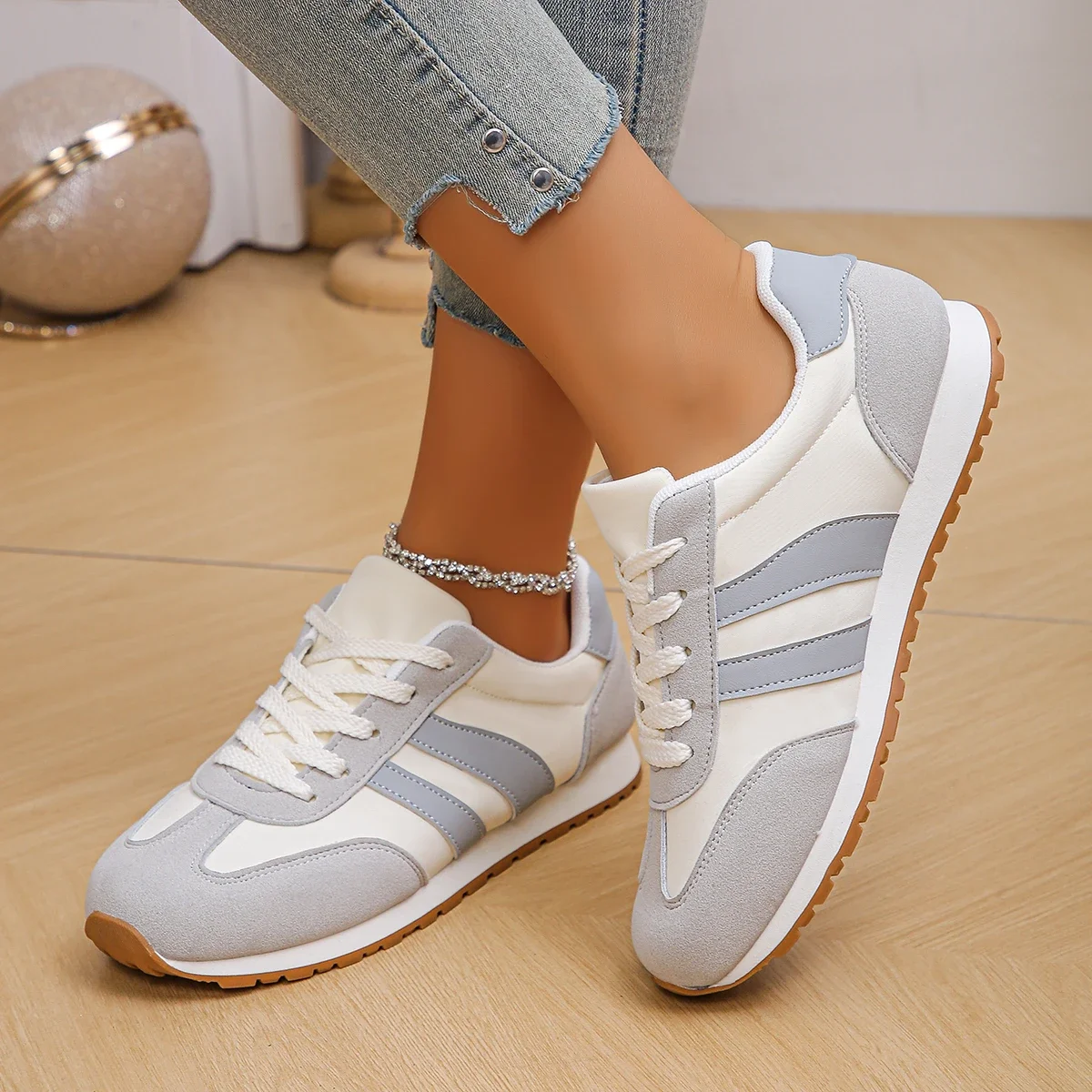 Women's Casual Lightweight Breathable Sport Shoes 2025 Spring Autumn New All-match Running Sneakers Zapatos De Mujer Tenis Jeans image 5