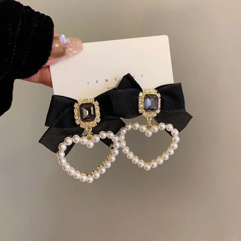 Accessori per le donne orecchini a Clip con fiocco in strass retrò per le donne Clip a pera a forma di cuore con fiocco nero su gioielli per feste