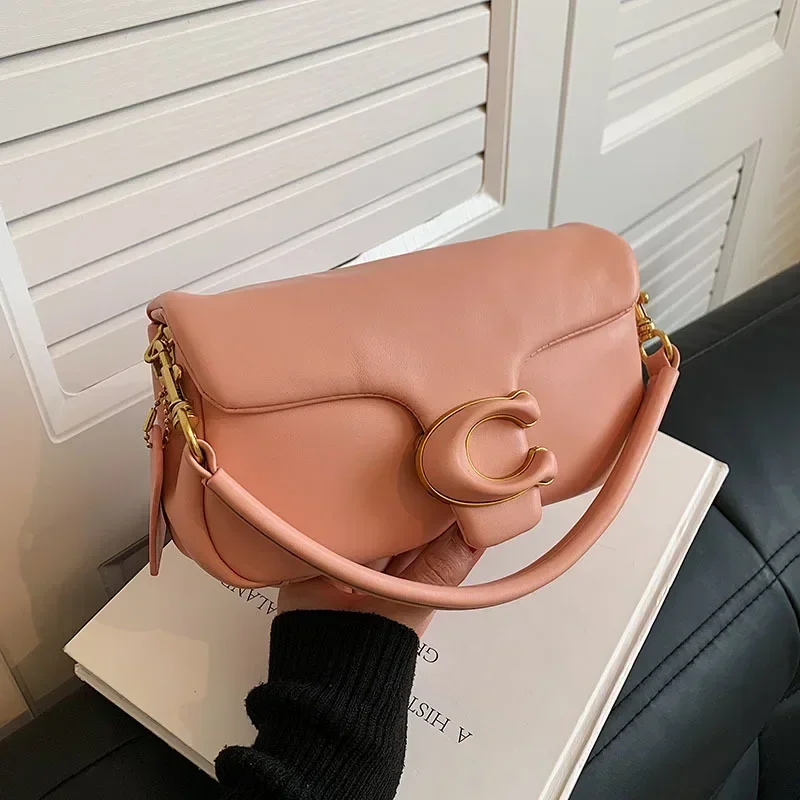 Stile scolastico giapponese e coreano 2025! Borsa a tracolla Candy Cloud da donna, moda di lusso ultra morbida e pastello