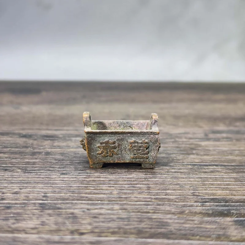 Vintage mini burner, incense holder attracting wealth treasures, small decorative piece for study and home decor