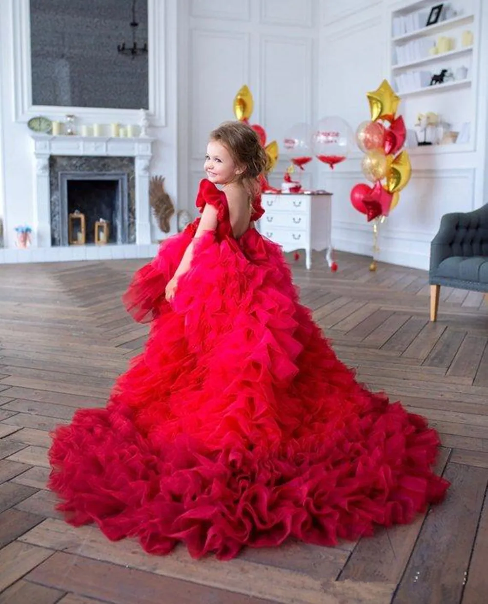 

Gorgeous Trailing Fluffy Decals Layered Red Angel Princess Flower Girl Dresses Wedding Party Ball First Communion Dresses Gift