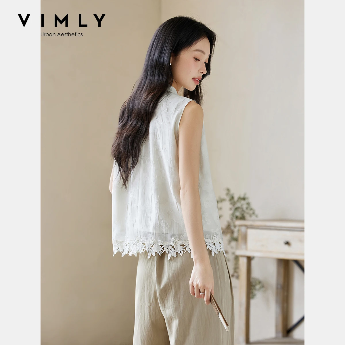 VIMLY المشمش الأزهار بلوزة المرأة النمط الصيني 2025 الصيف بلا أكمام الوقوف طوق الدانتيل هيم قميص للسيدات ملابس الصيف A2555