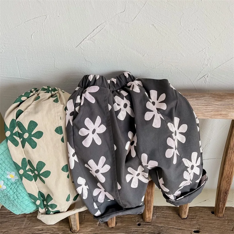 

Baby Girl Retro Flower Loose Pants Fashion Comfortable Breathable Cotton Trousers Toddler Boy Autumn New Arrival Pants