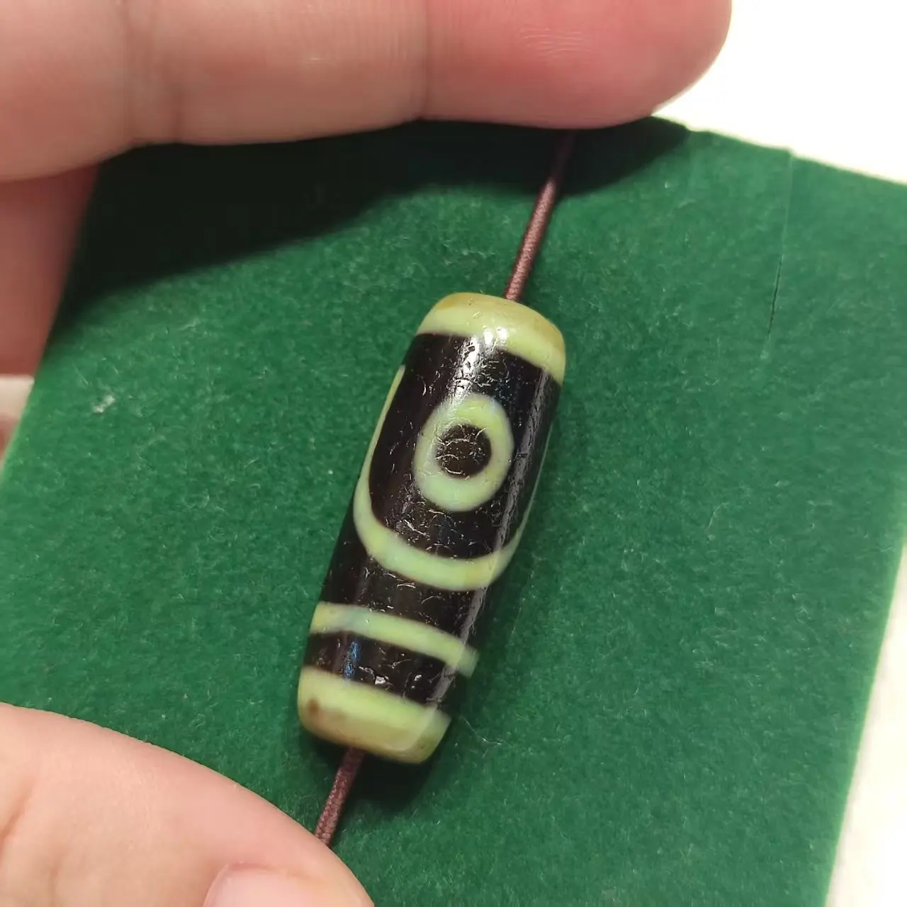 Encient Bead 2 Eyes Special Green Color Heavy Weathered Natural Agate Ji Powerful Amulet Collectible handmade Tibetan dzi bead