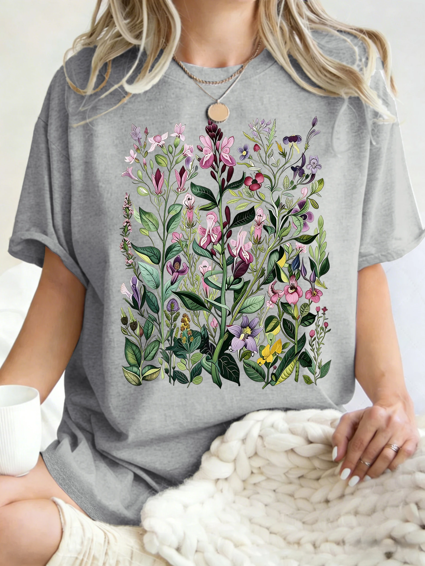 Having Different Beautiful Flowers Design T Shirts Women Cotton Summer T-Shirt Loose Casual Clothes Y2K Breathable Crewneck Top