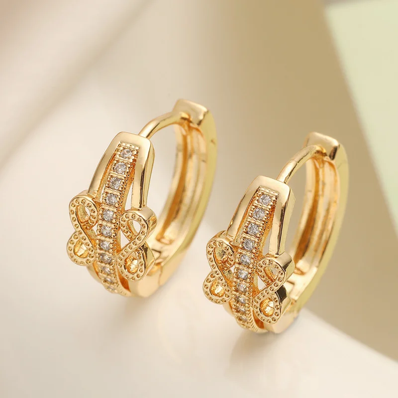 

Fashion Simple Copper Plated 18K Gold Zircon Geometric Hoop Earrings for Women Unique Design Versatile Earrings New