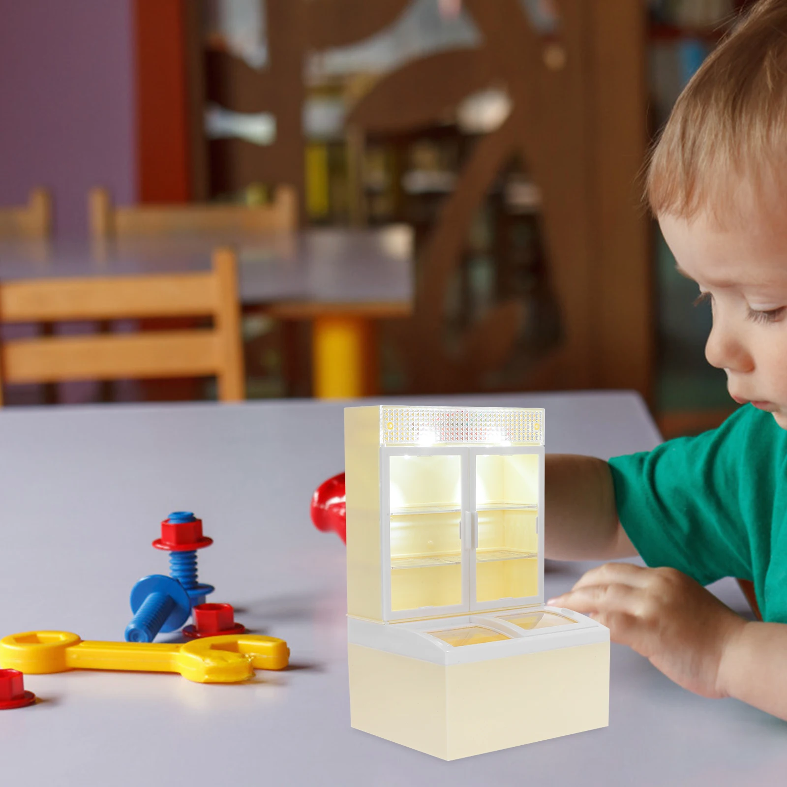 Modelo de simulação armário de sorvete criança mini geladeira plástico cozinha em miniatura freezer casa de bonecas