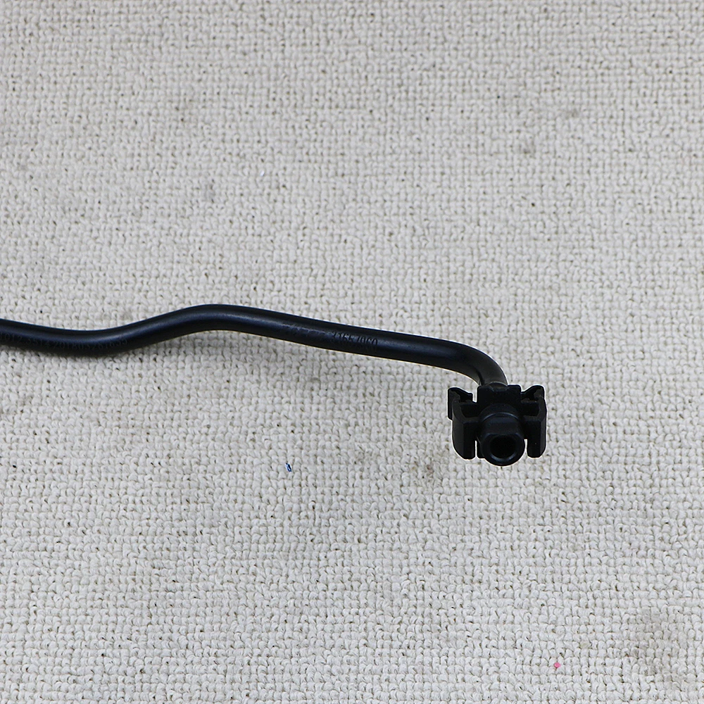 31657960 Car Cooling And Heat Dissipation Water Tank Drain Hose Radiator Connecting Water Pipe For Volvo V40 2013 2014 2015