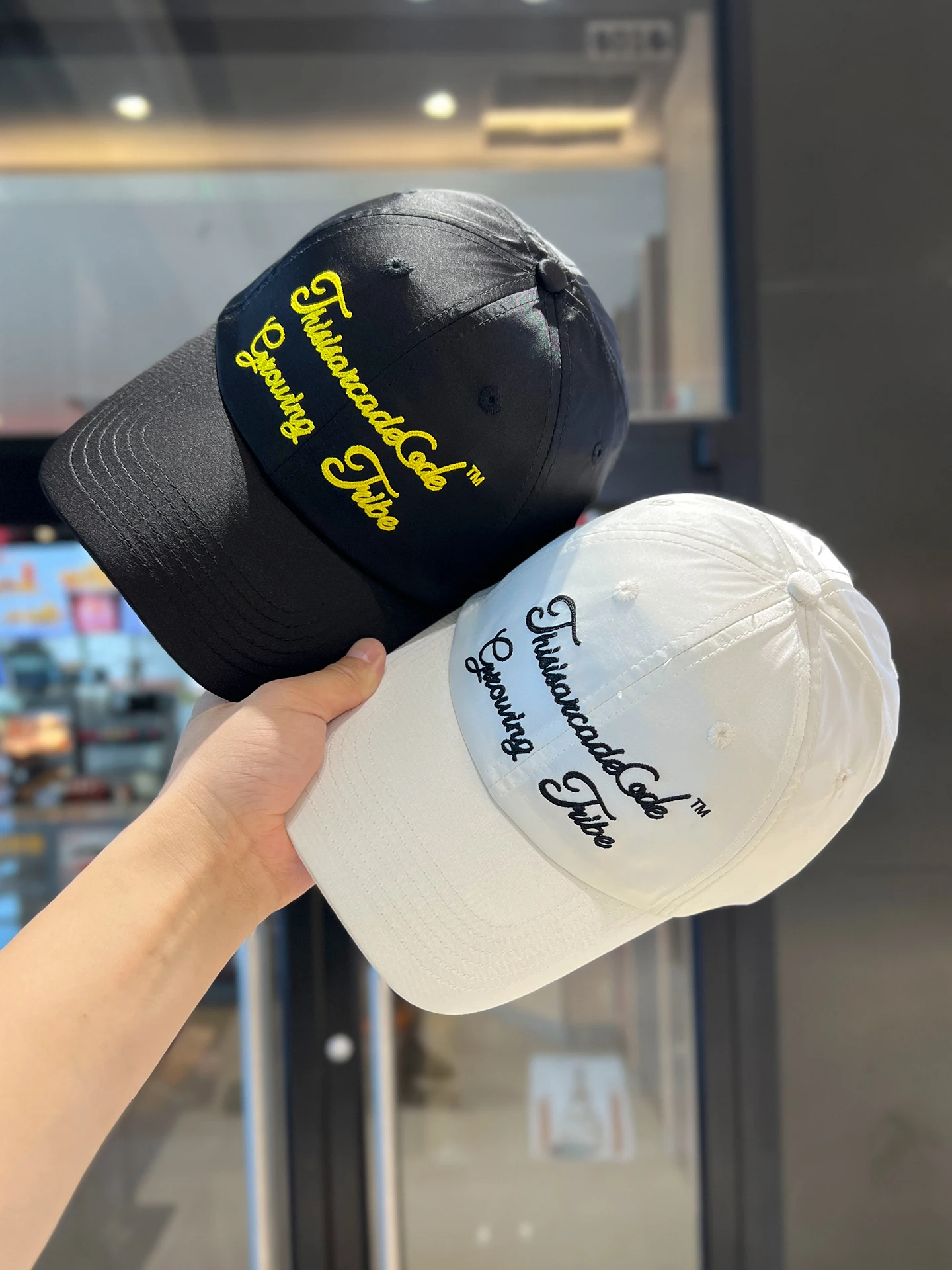 

baseball cap, spring and summer sunshade, sun protection, showing the face, small curved brim, deepening, big head peaked cap