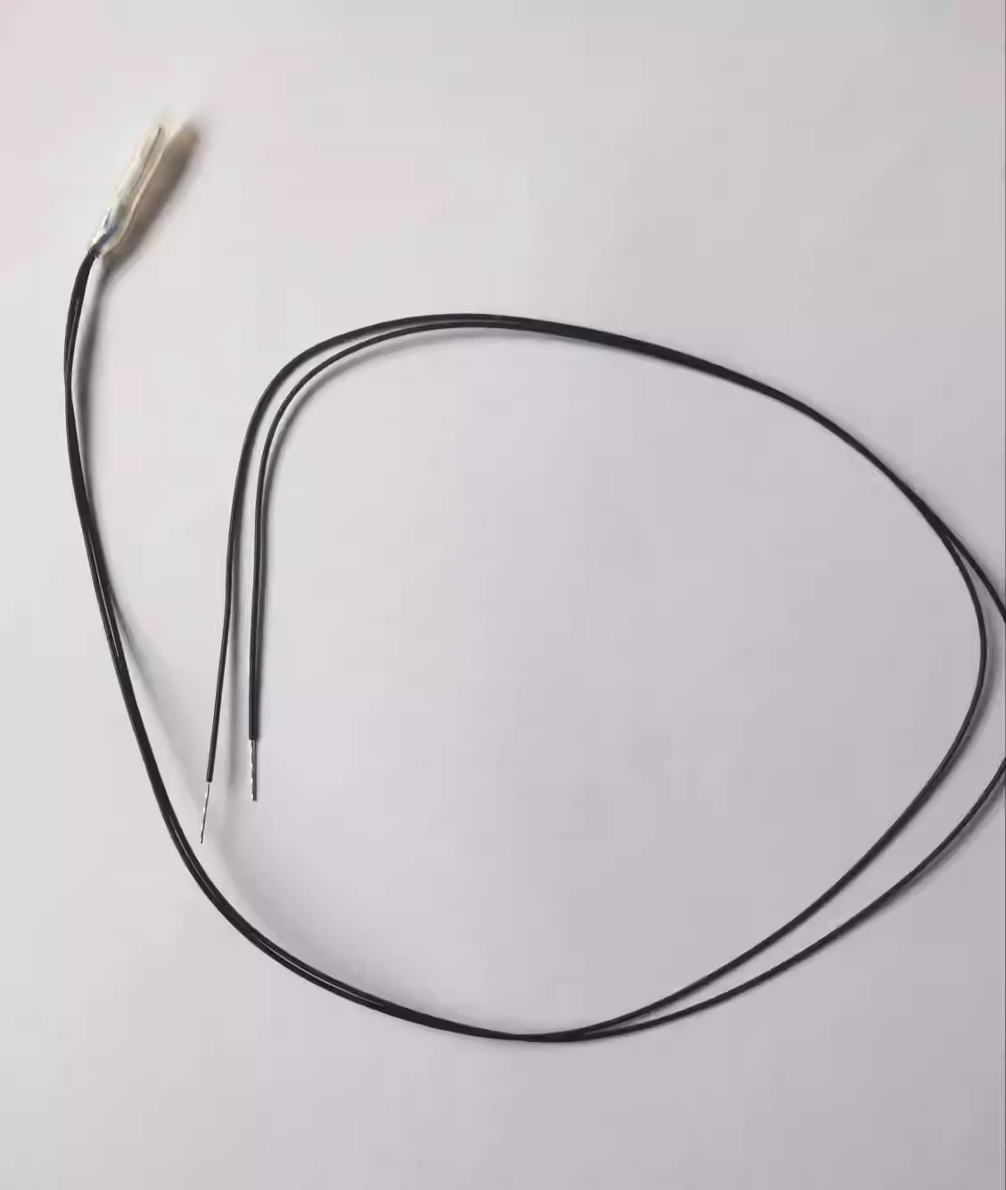 1PC KTY84-130 KTY84-150 has the same head packaging as imported ones, servo motor, home appliance, electrical wire length 500MM